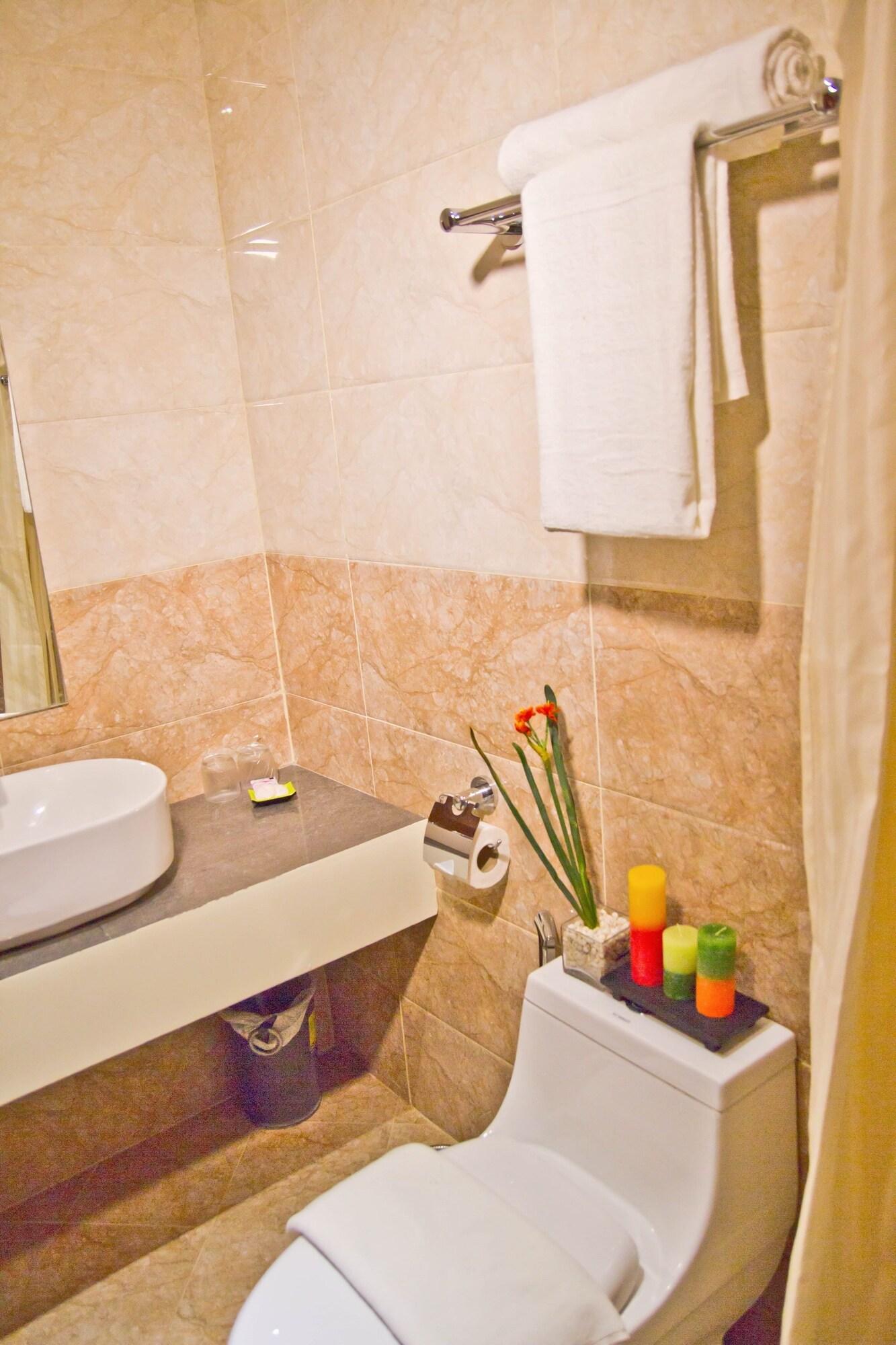 Canberry Hotel Cebu Exterior photo